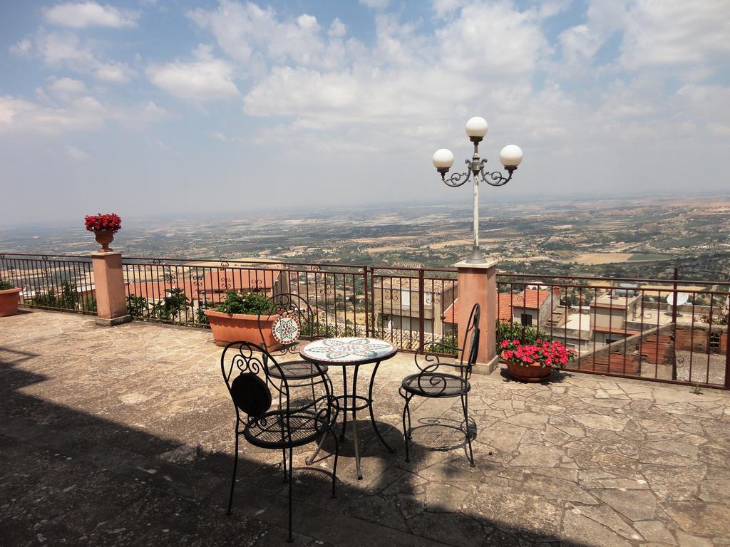 Albergo Villa Nobile Chiaramonte Gulfi Eksteriør bilde
